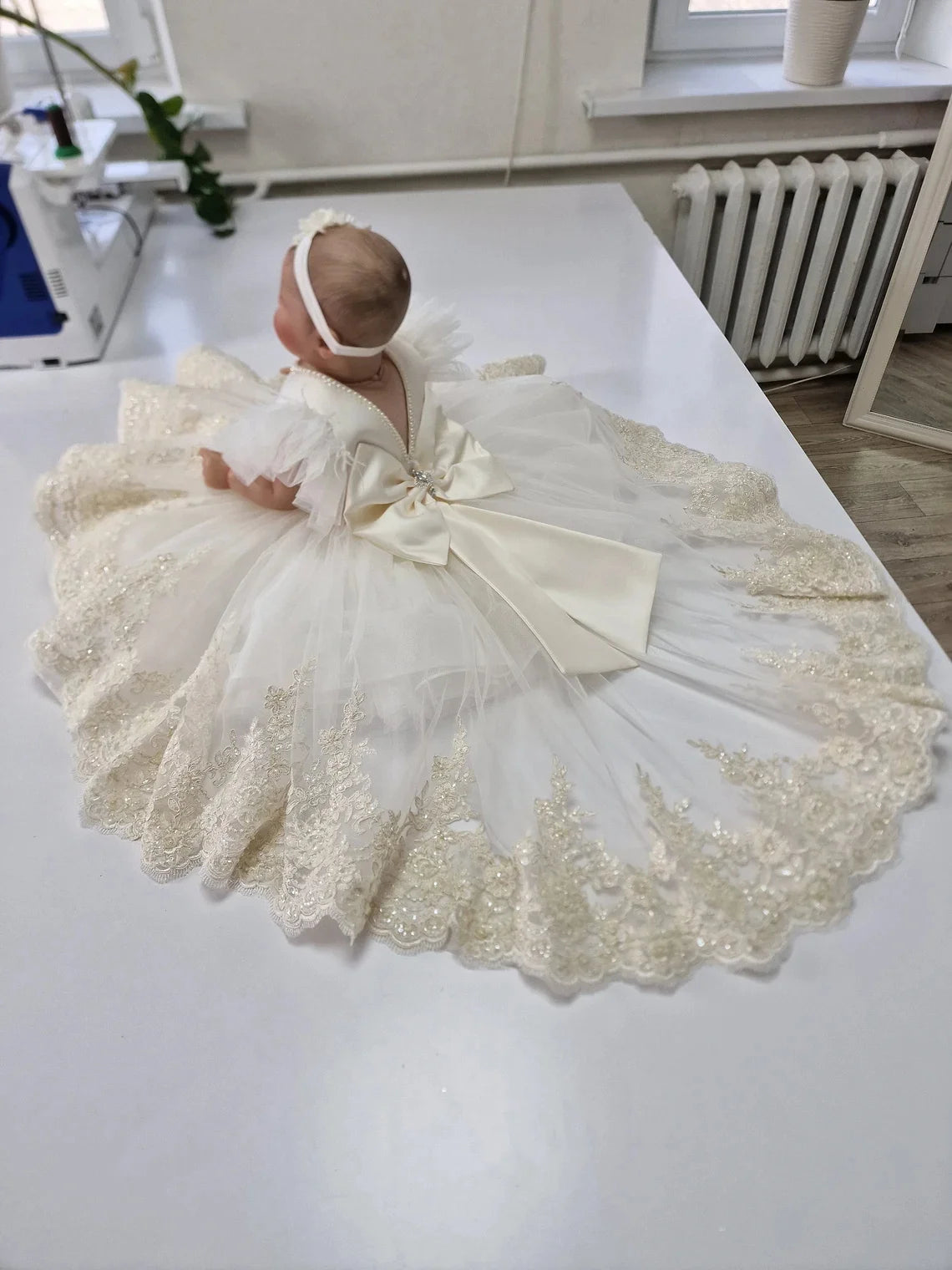 White Lace Baby Toddler Christening Dresses Kids Newborn Party Feather Pearls First Communion Wedding Prom Baptism Outfits