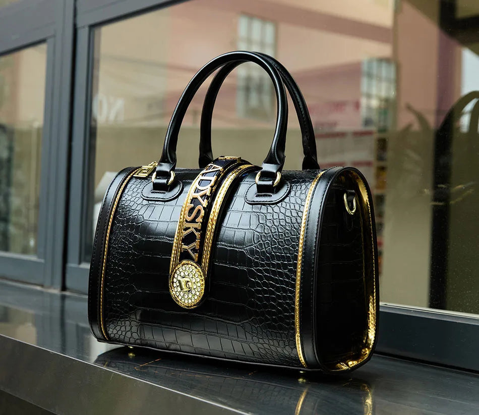 Classic Retro Women's Shoulder Bag Boston Handbag Crocodile Embossed Crossbody Letter Decoration High Quality Top Handle Bag