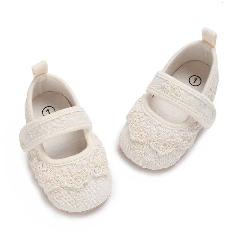 Cute White Lace Baby Girl Princess shoes  Baby Moccasins Moccs Shoes Bow Fringe Rubber Soled Non-slip Footwear Crib Shoes