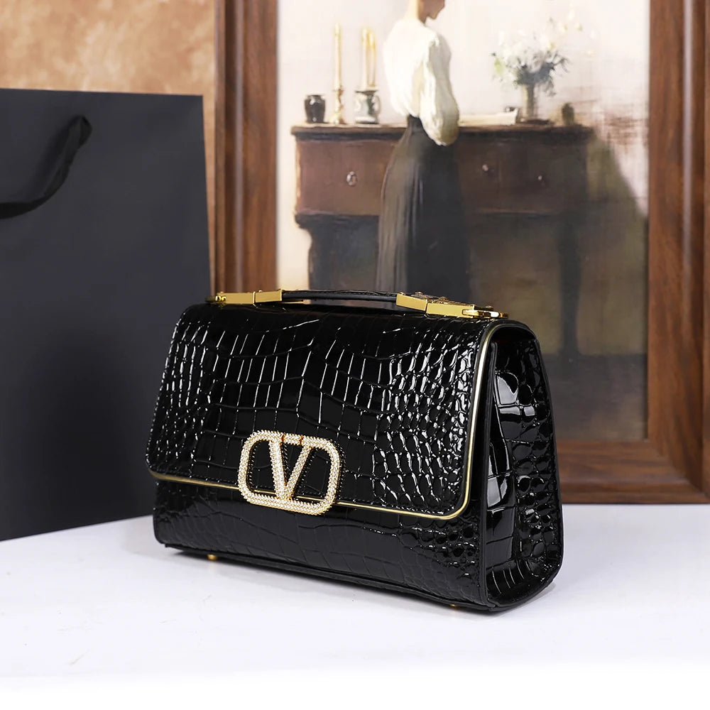 2025 New Fashion Crocodile Pattern Handbag High-End Sensation Unique Small Retro Shoulder Crossbody Bag Versatile Stylish Mini