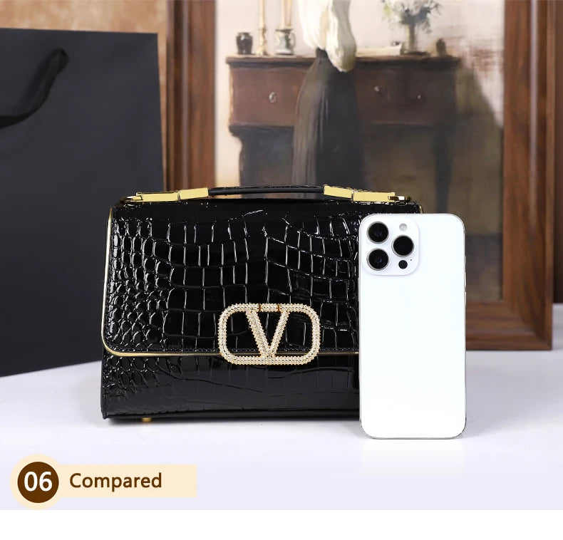 2025 New Fashion Crocodile Pattern Handbag High-End Sensation Unique Small Retro Shoulder Crossbody Bag Versatile Stylish Mini