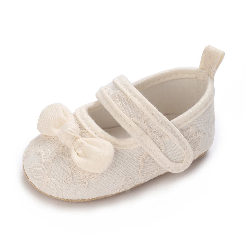 Cute White Lace Baby Girl Princess shoes  Baby Moccasins Moccs Shoes Bow Fringe Rubber Soled Non-slip Footwear Crib Shoes