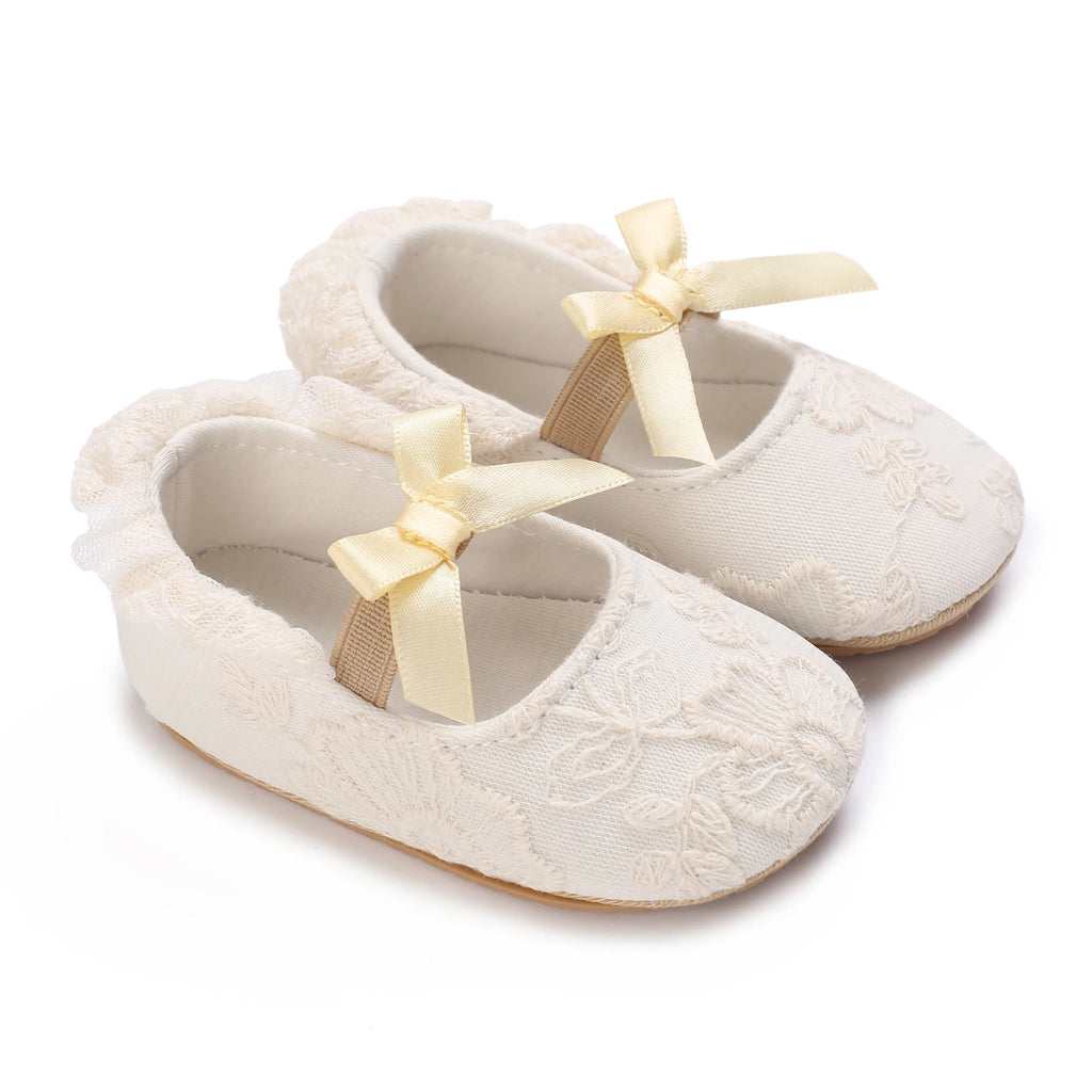 Cute White Lace Baby Girl Princess shoes  Baby Moccasins Moccs Shoes Bow Fringe Rubber Soled Non-slip Footwear Crib Shoes