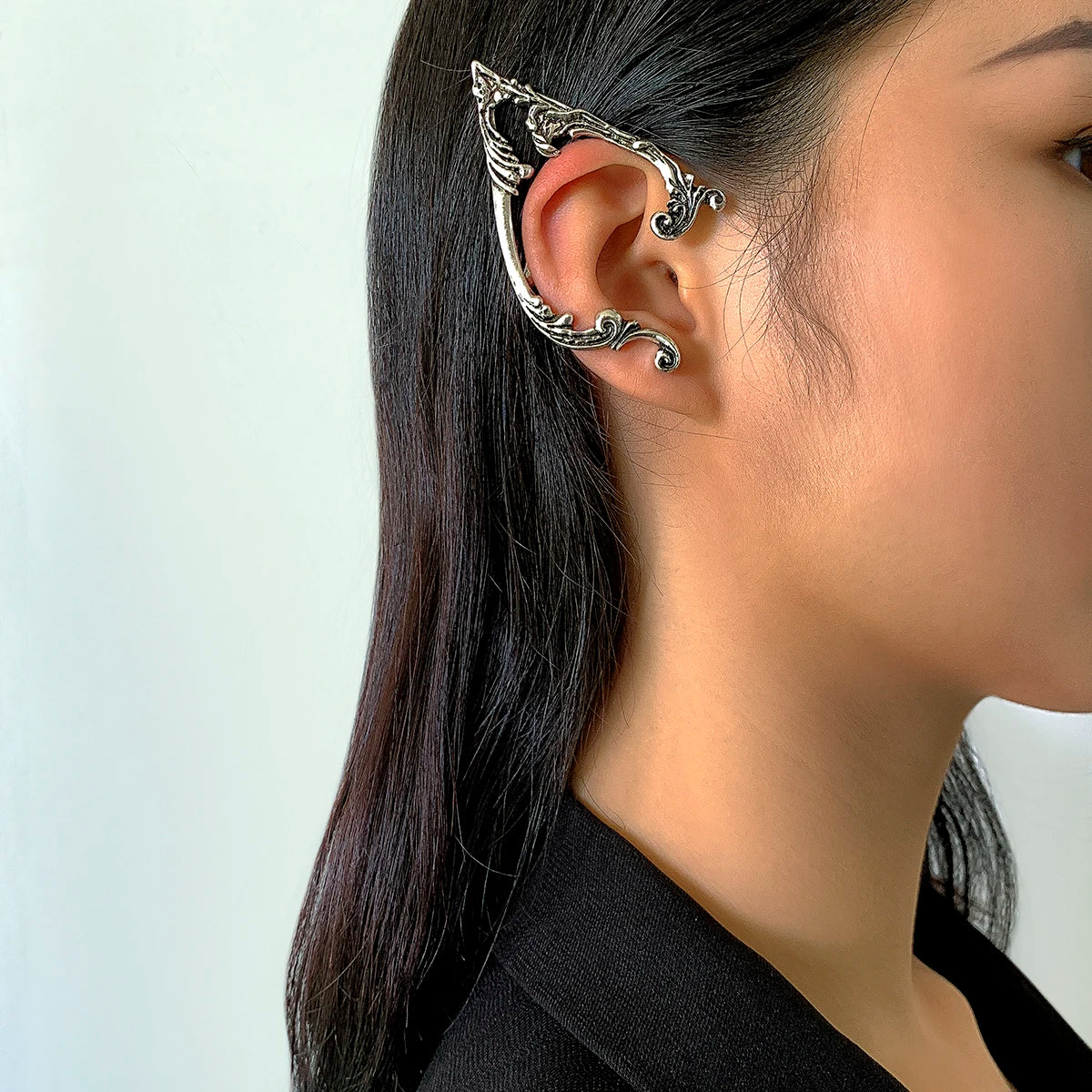 1Pair Goth Punk Fairy Elf Ear Cuff Earrings for Women Trendy Vintage Piercing Clip Earring Halloween Jewelry Accessories Gift