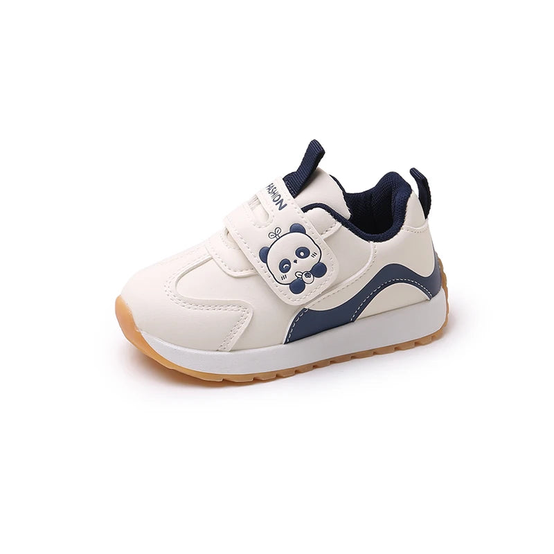 Baby walking shoes with leather surface for autumn and winter, new baby soft soled breathable sports shoes for boys and girls