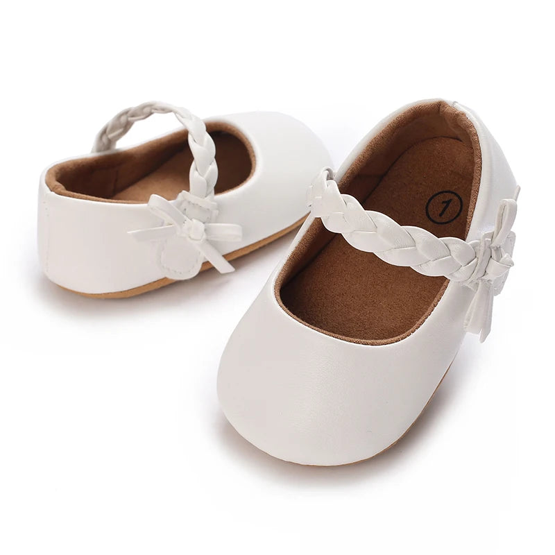 Cute White Lace Baby Girl Princess shoes  Baby Moccasins Moccs Shoes Bow Fringe Rubber Soled Non-slip Footwear Crib Shoes