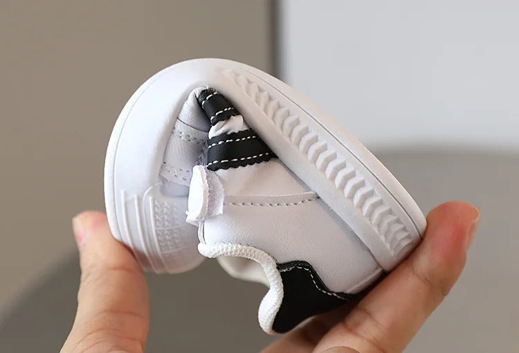 New Baby Shoes Spring Autumn Soft Soled Toddler Shoes Boys Sports Shoes Boys New White Shoes For Girls Breathable Non-slip