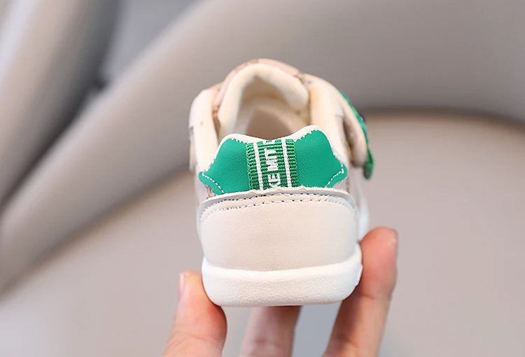 1 pairs Baby Shoes Spring New Baby Soft Sole Versatile  kid's Walking Shoes Little Bear Girls Sports Shoes Cartoon Casual Shoes