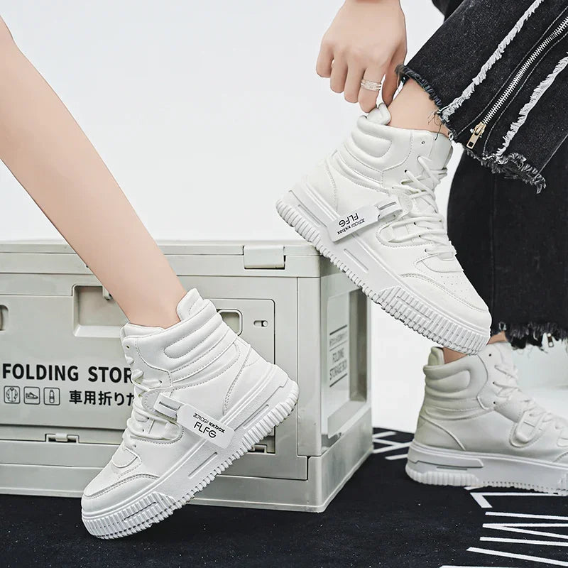 Casual Sneaker High-top Male Sneakers Loafers Shoes for Men Skateboard Sports and Leisure Wear-resistant Non-Slip All-match New