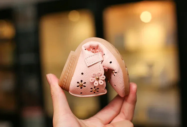 Kids Toddler Girls White Shoes for Wedding Party Fashion Princess Soft Bottom Leather Shoes Children Big Girls Flower Flats