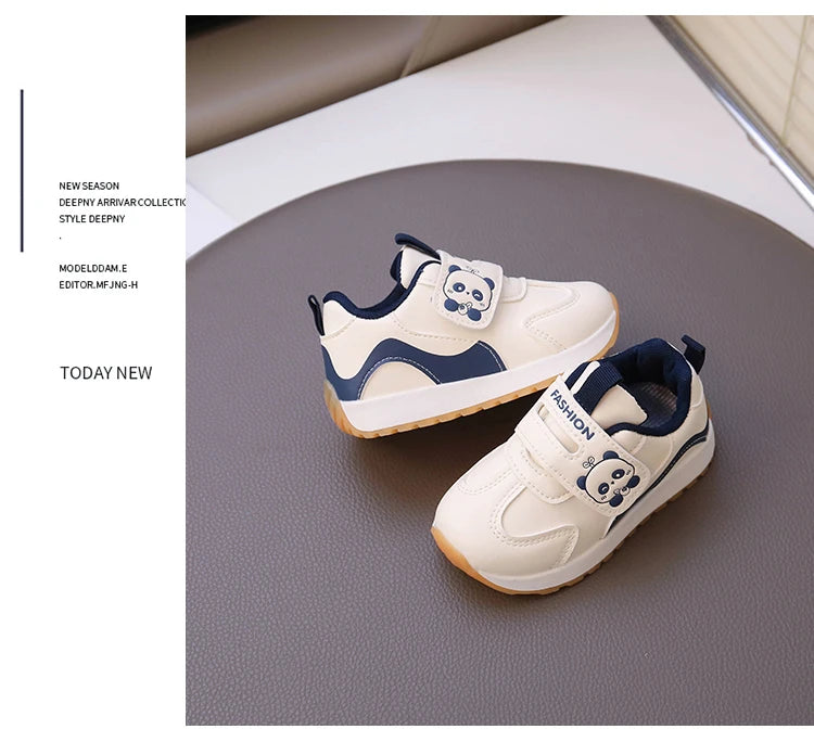 Baby walking shoes with leather surface for autumn and winter, new baby soft soled breathable sports shoes for boys and girls