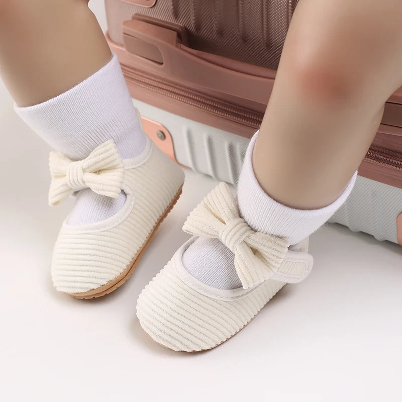 Cute White Lace Baby Girl Princess shoes  Baby Moccasins Moccs Shoes Bow Fringe Rubber Soled Non-slip Footwear Crib Shoes