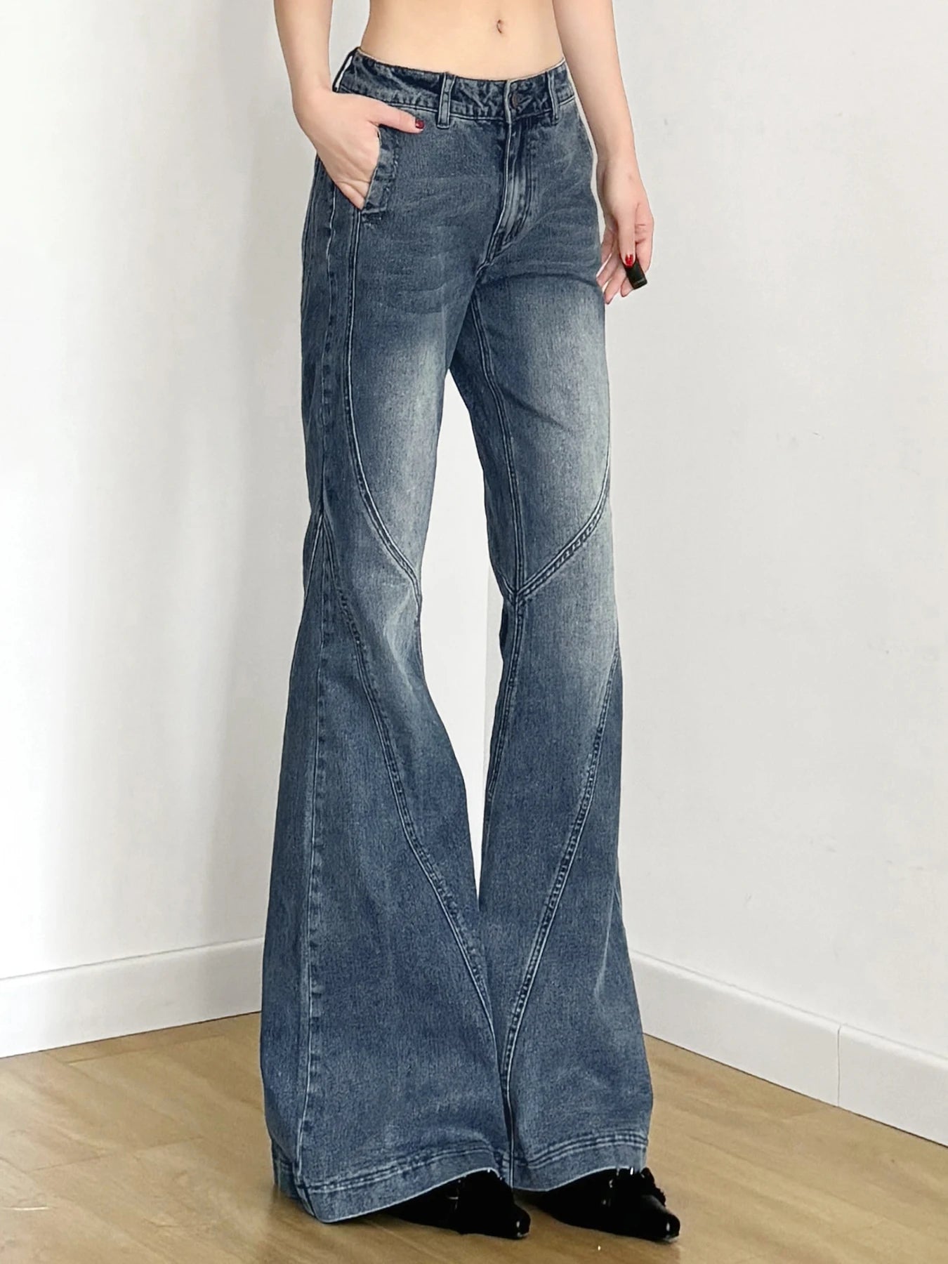 IAMSURE Y2K Casual Slim Pockets Jeans Flare Pants Basic Low Waisted Boot Cut Pants Women 2025 Spring Autumn Streetwear Ladies