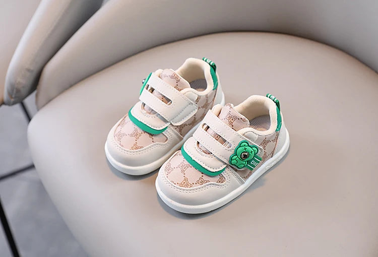 1 pairs Baby Shoes Spring New Baby Soft Sole Versatile  kid's Walking Shoes Little Bear Girls Sports Shoes Cartoon Casual Shoes