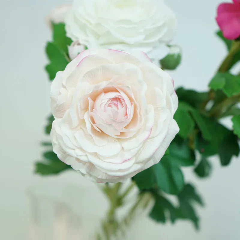4Pc Hand Feel Moisturizing 3Heads Dew Lotus Artificial Real Touch Flowers Wedding Decor Bridal Bouquet Home Decoration Ornaments