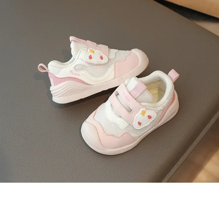 Baby walking shoes 2025 winter and winter new fashionable sports shoes trend soft sole comfortable Velcro cute and versatile