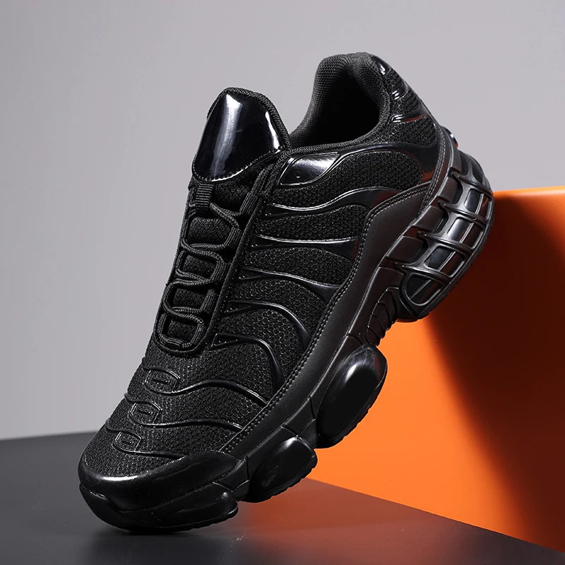 Men Running Shoes Fashion Cushioned Non-Slip Comfort Outdoor Running Youth Sports Shoes Classic Fitness Training Sneakers