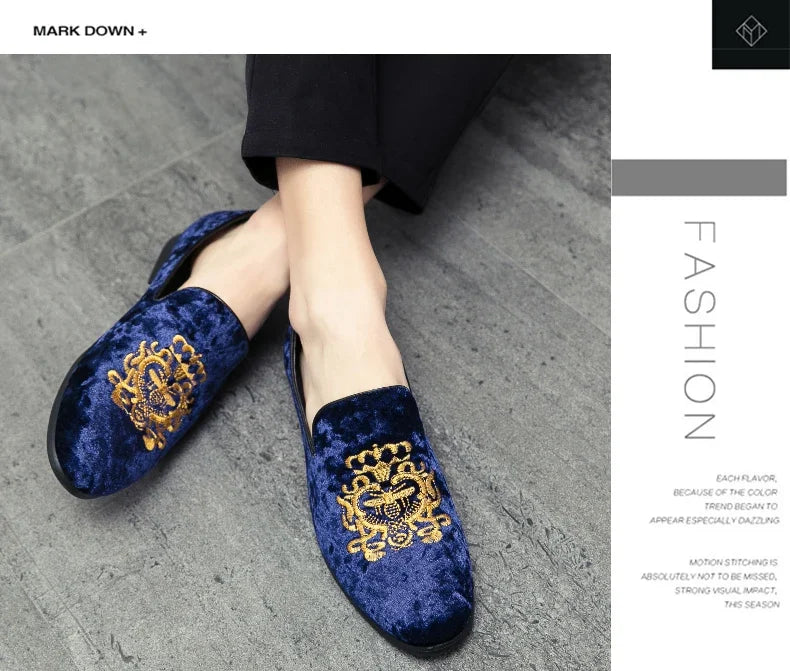 2025 Wedding Dress Shoes Casual Men Loafers New Big Size Lazy Peas shoes Embroidery Moccasins Shoes Suede Leather shoes Zapatos