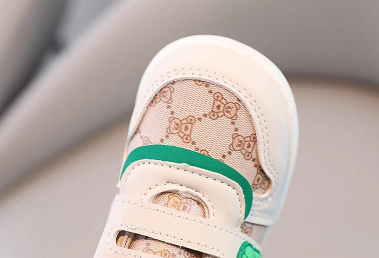 1 pairs Baby Shoes Spring New Baby Soft Sole Versatile  kid's Walking Shoes Little Bear Girls Sports Shoes Cartoon Casual Shoes