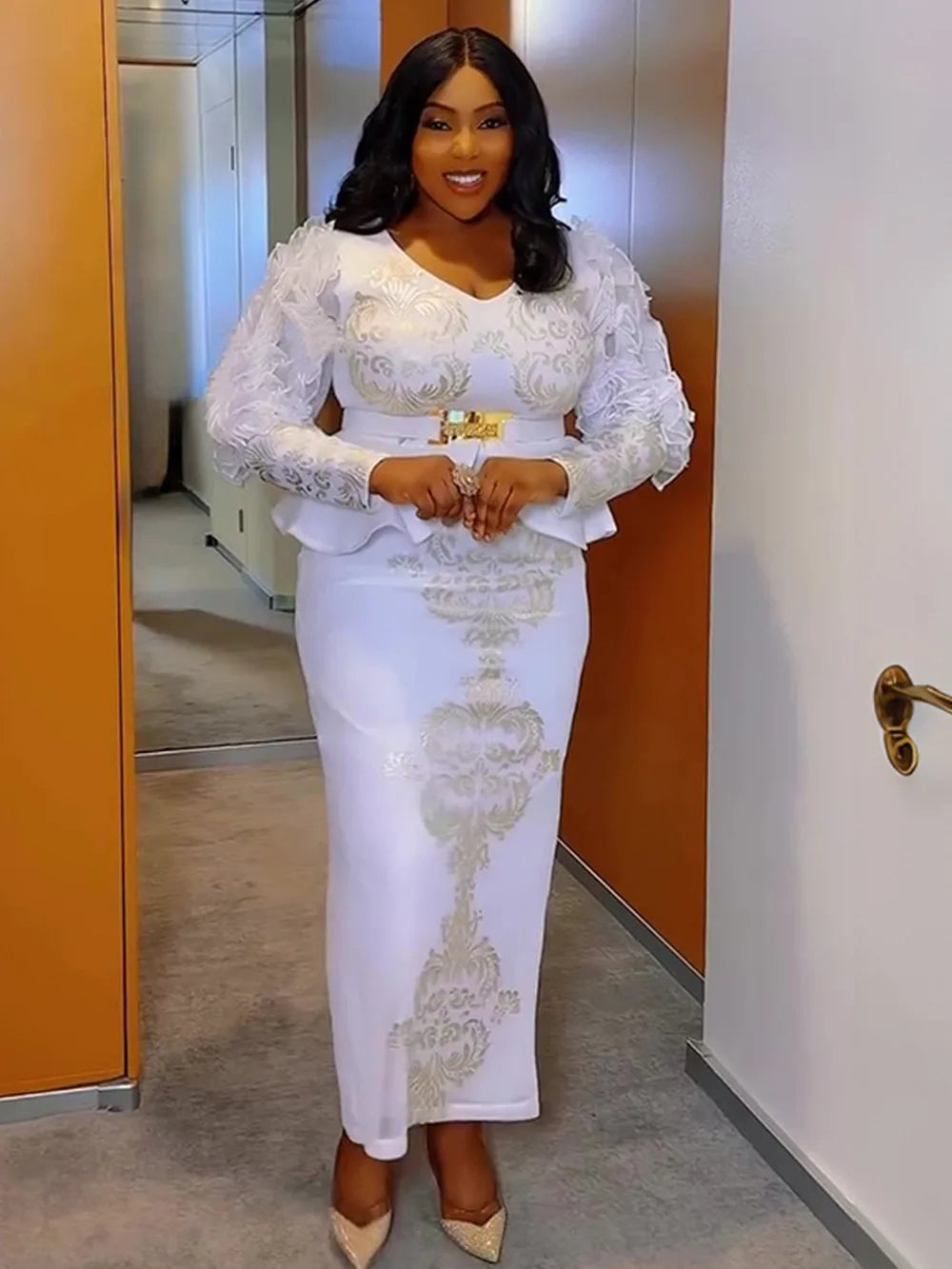 Elegant wedding dress