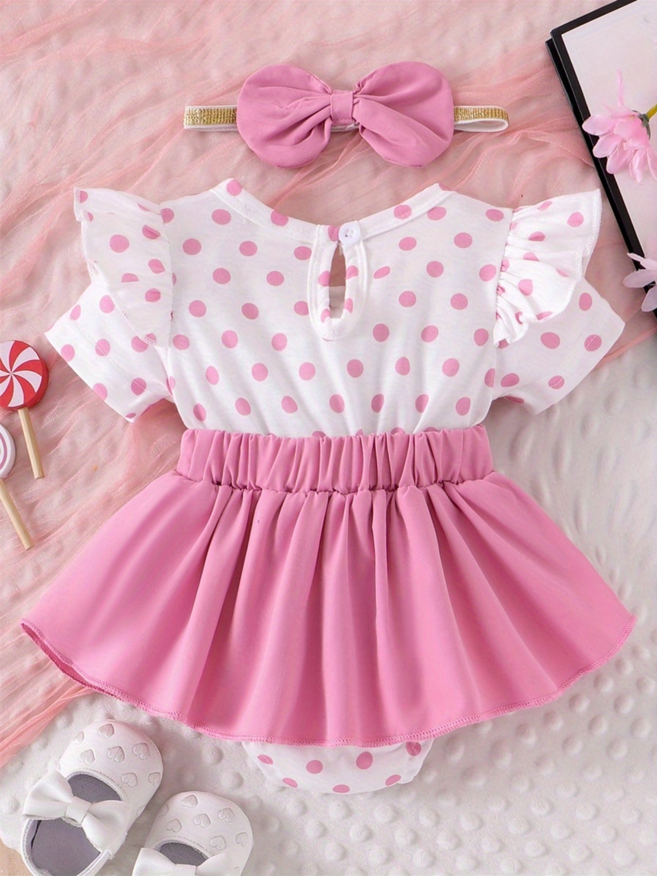 0- Cute Little Girl Summer Set Bear Embroidered Hoodie with Bow Headband and Short Sleeve jumpsuit, for Outdoor