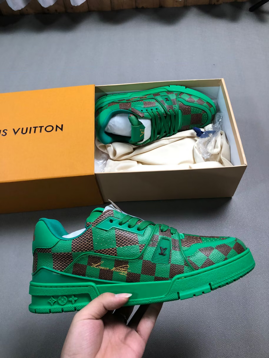 Louis vuitton sneakers