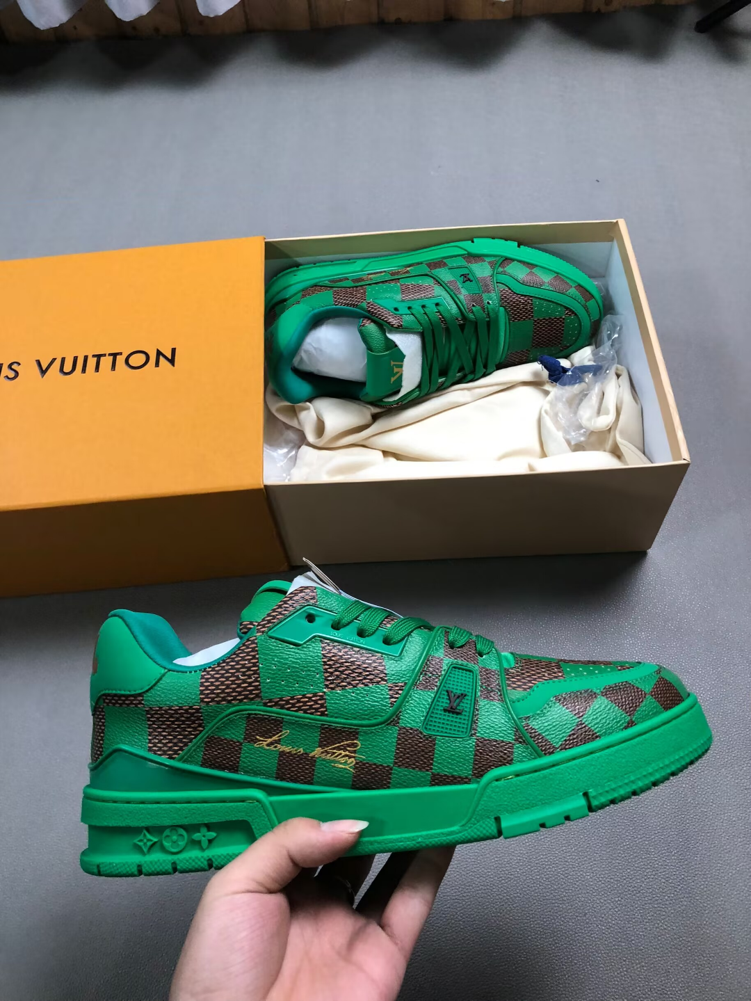 Louis vuitton sneakers