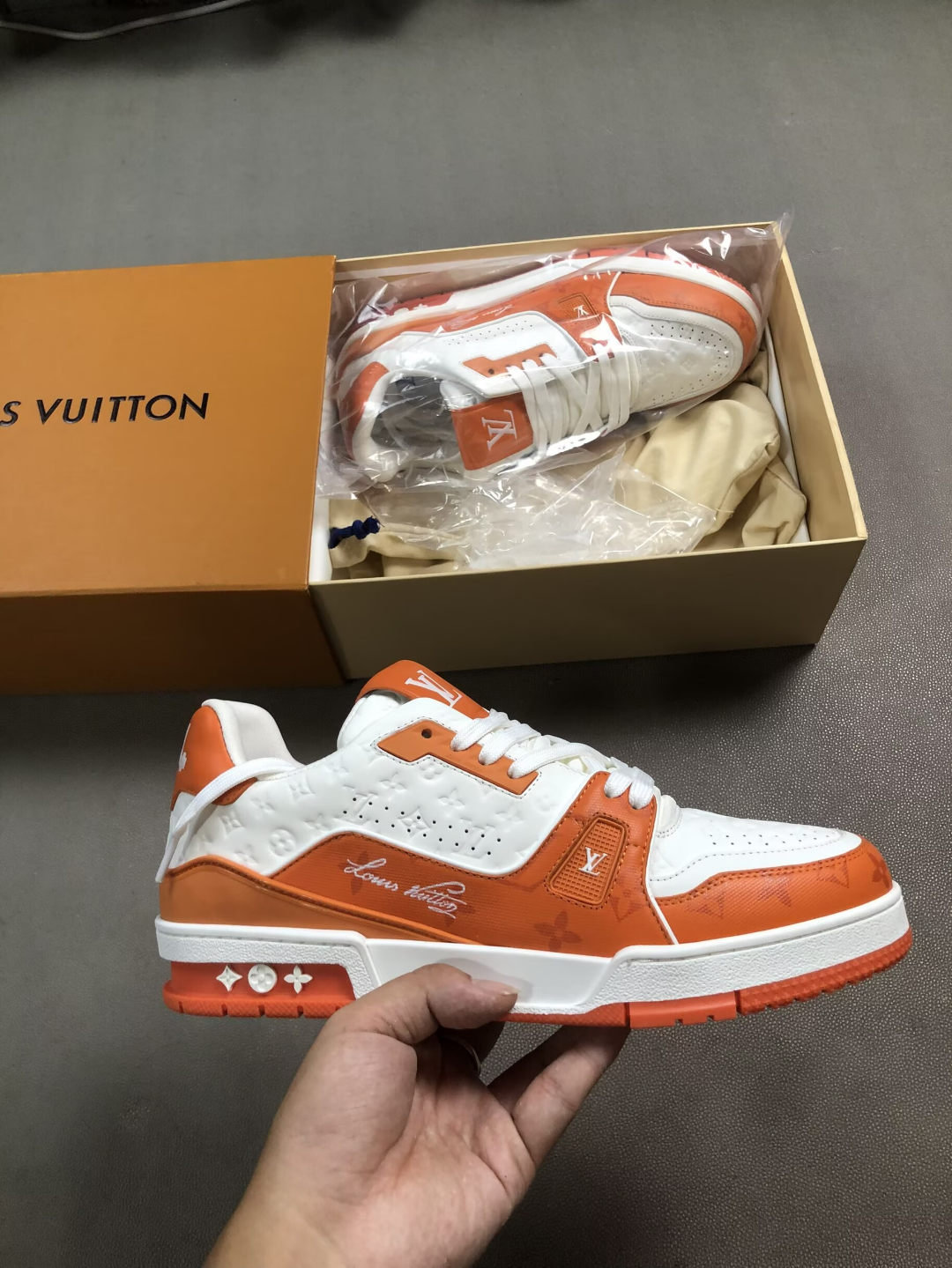 Louis vuitton sneakers
