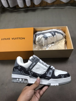 Louis vuitton sneakers